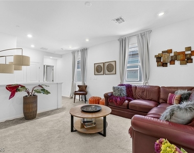 1583 Pacific Baza Street - Photo Thumbnail 13