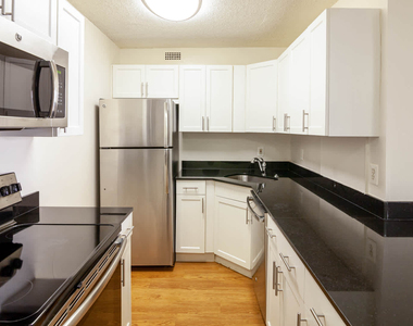 4850 Connecticut Ave. Nw - Photo Thumbnail 3