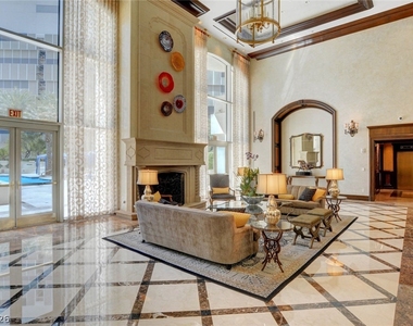 2857 Paradise Road - Photo Thumbnail 4