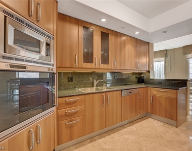 2857 Paradise Road - Photo Thumbnail 11