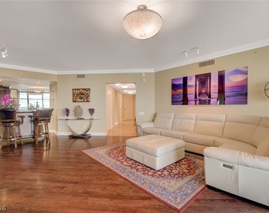 2857 Paradise Road - Photo Thumbnail 8