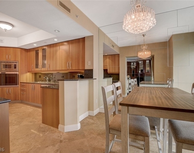 2857 Paradise Road - Photo Thumbnail 10
