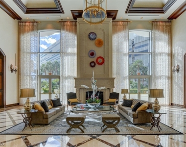 2857 Paradise Road - Photo Thumbnail 3