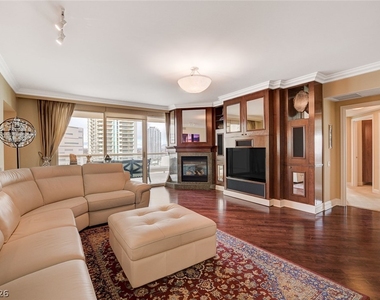 2857 Paradise Road - Photo Thumbnail 7