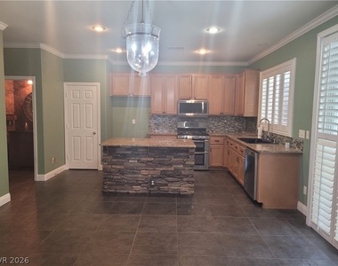 11078 Village Crest Lane - Photo Thumbnail 10