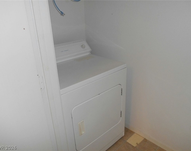 555 Silverado Ranch Boulevard - Photo Thumbnail 11