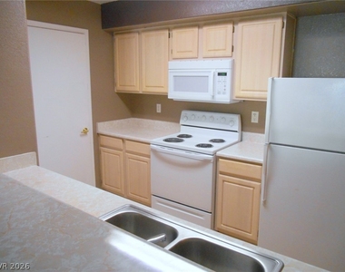 555 Silverado Ranch Boulevard - Photo Thumbnail 2