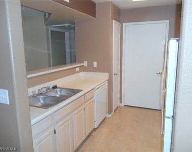 555 Silverado Ranch Boulevard - Photo Thumbnail 3