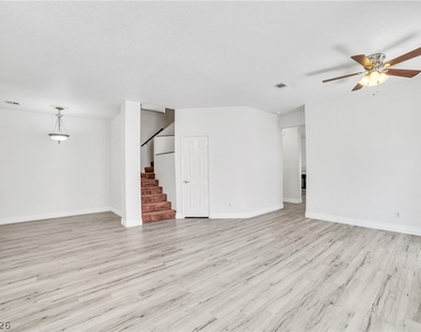 2304 Chatfield Drive - Photo Thumbnail 10