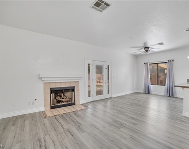 2304 Chatfield Drive - Photo Thumbnail 5