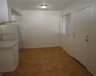 302 Eastminister Court - Photo Thumbnail 14