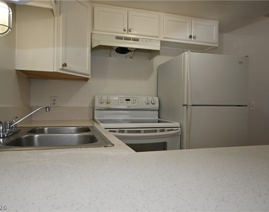 302 Eastminister Court - Photo Thumbnail 2