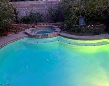 8225 Woodland Prairie Avenue - Photo Thumbnail 6