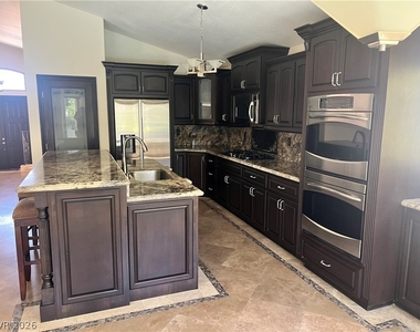 8225 Woodland Prairie Avenue - Photo Thumbnail 4