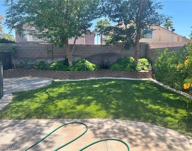 8225 Woodland Prairie Avenue - Photo Thumbnail 18