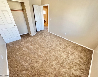 8121 Retriever Avenue - Photo Thumbnail 13
