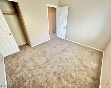 8121 Retriever Avenue - Photo Thumbnail 7