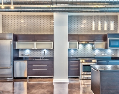 200 Hoover Avenue - Photo Thumbnail 1