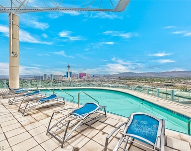 200 Hoover Avenue - Photo Thumbnail 11