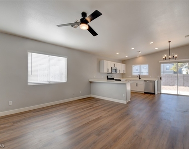 4009 Hidden Oasis Court - Photo Thumbnail 4