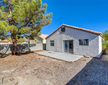 4009 Hidden Oasis Court - Photo Thumbnail 15