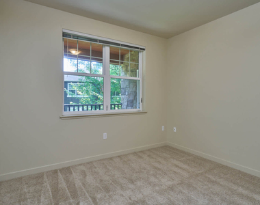 14420 North Creek Drive - Photo Thumbnail 64