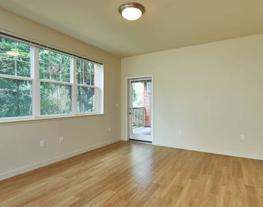 14420 North Creek Drive - Photo Thumbnail 54