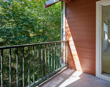 14420 North Creek Drive - Photo Thumbnail 16