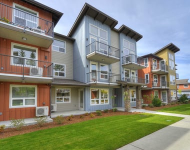 14420 North Creek Drive - Photo Thumbnail 4