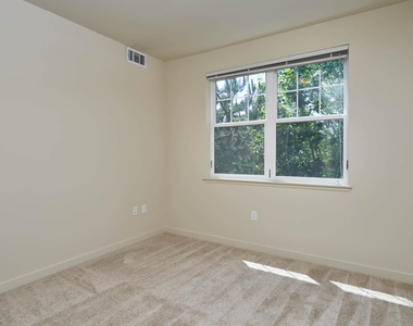 14420 North Creek Drive - Photo Thumbnail 66