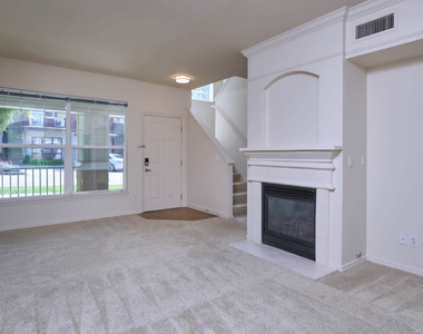 14420 North Creek Drive - Photo Thumbnail 57