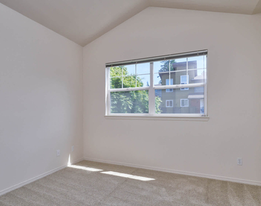 14420 North Creek Drive - Photo Thumbnail 60