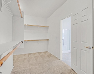 9599 Vega Carpio Avenue - Photo Thumbnail 15