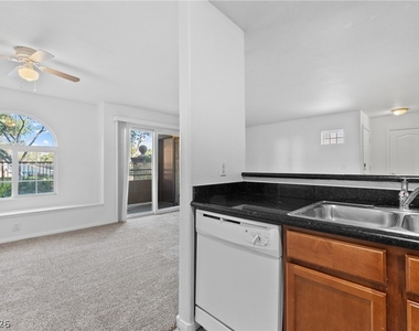 9325 W Desert Inn Road - Photo Thumbnail 6