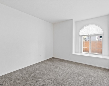 9325 W Desert Inn Road - Photo Thumbnail 14