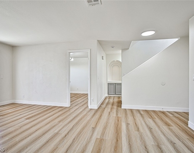 9281 Casa Christina Lane - Photo Thumbnail 6