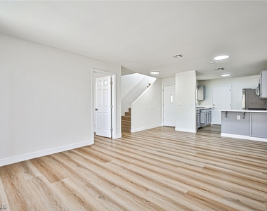 9281 Casa Christina Lane - Photo Thumbnail 4