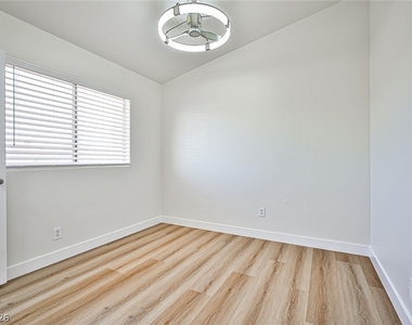 9281 Casa Christina Lane - Photo Thumbnail 10