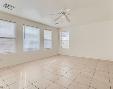 2537 Begonia Valley Avenue - Photo Thumbnail 2
