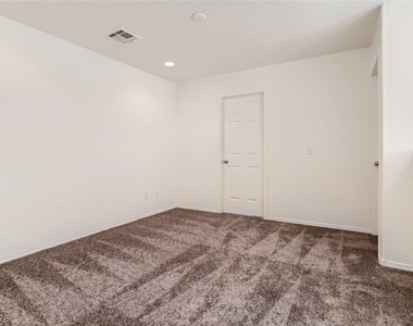 2537 Begonia Valley Avenue - Photo Thumbnail 21