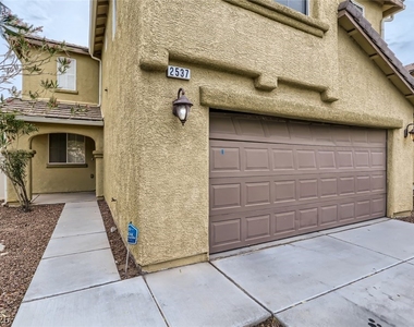 2537 Begonia Valley Avenue - Photo Thumbnail 24