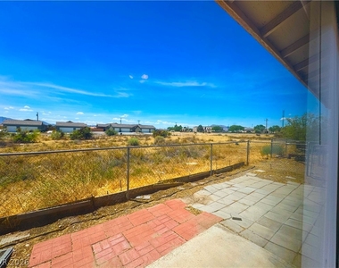 1060 S Marne Court - Photo Thumbnail 9