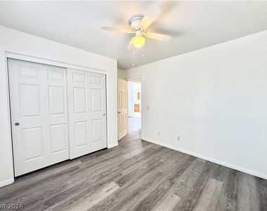 1060 S Marne Court - Photo Thumbnail 7