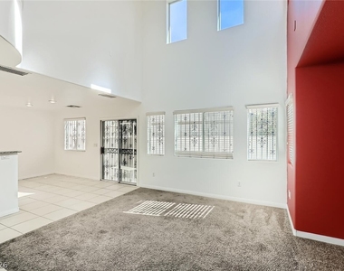6384 Blue Twilight Court - Photo Thumbnail 5