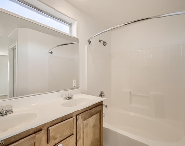 6384 Blue Twilight Court - Photo Thumbnail 16