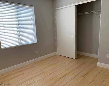 9933 W Diablo Drive - Photo Thumbnail 26