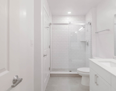 1415 North Taft Street - Photo Thumbnail 71