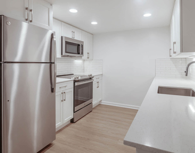 1415 North Taft Street - Photo Thumbnail 93