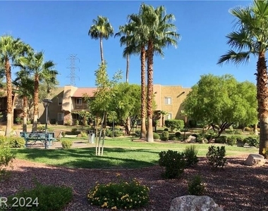 5317 Indian River Drive - Photo Thumbnail 17