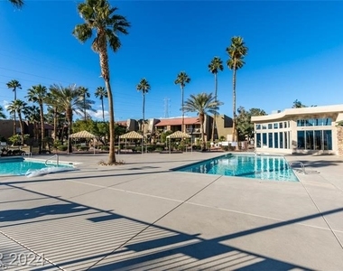 5317 Indian River Drive - Photo Thumbnail 15